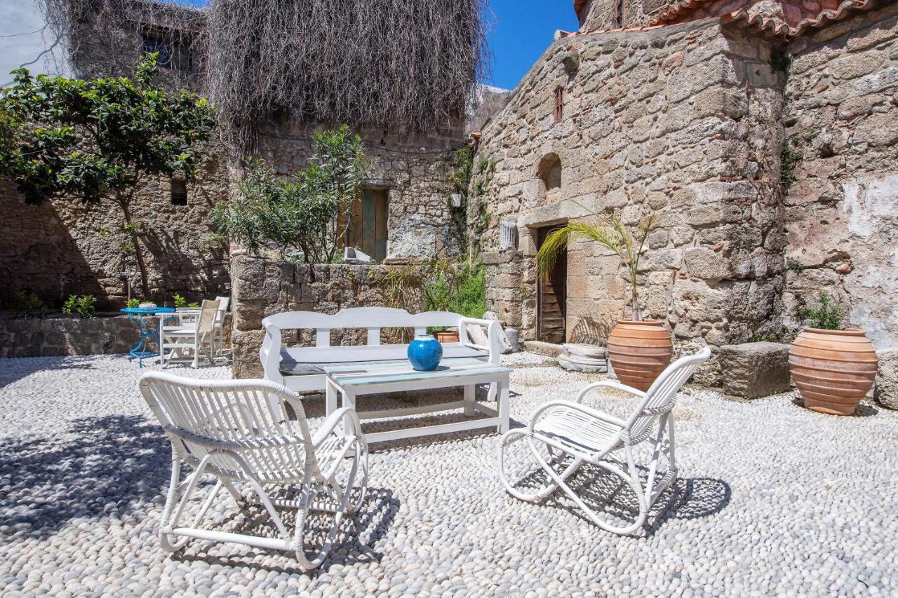 Saint Artemios Boutique Hotel Rhodes City Buitenkant foto